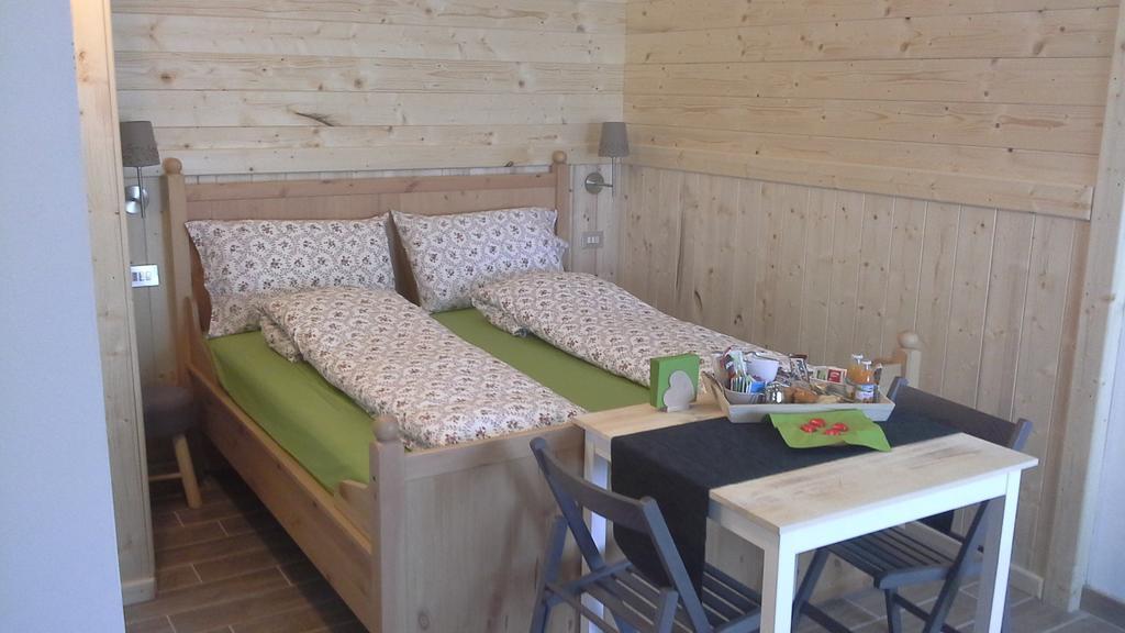 Maison Torrent Bed & Breakfast Doues Room photo
